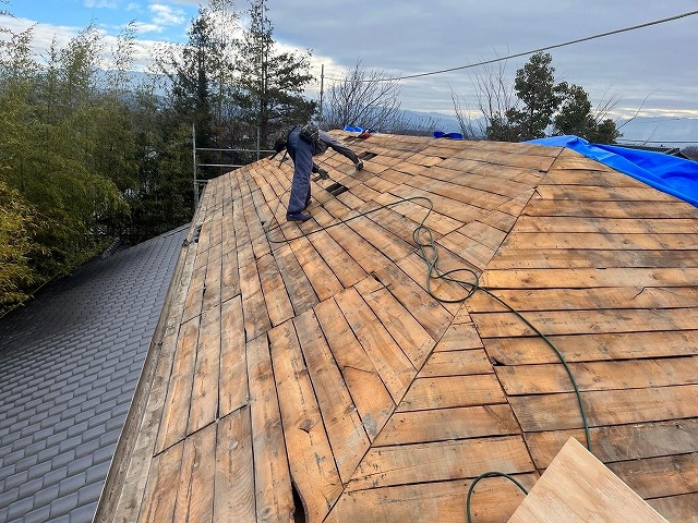 韮崎市　葺き替え工事